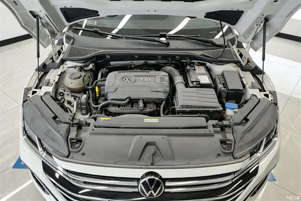 Volkswagen CC, 2022 10