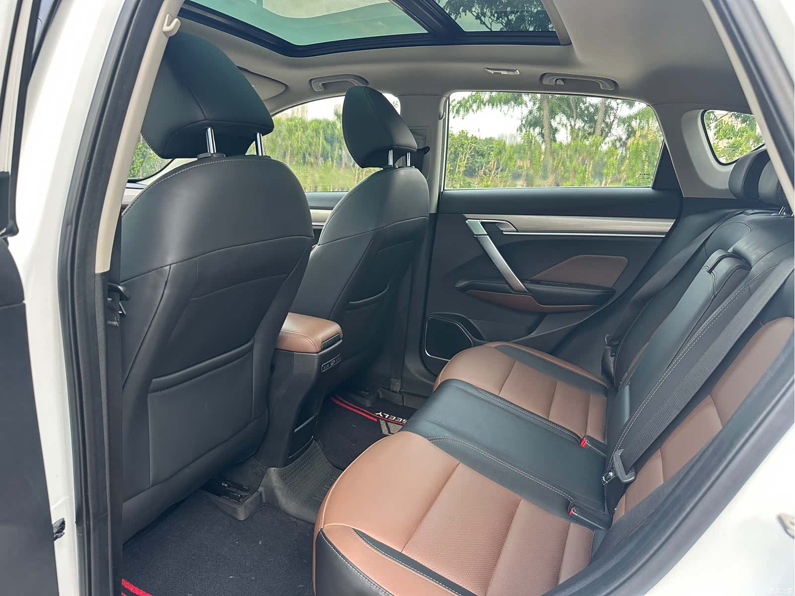 Geely Coolray, 2019 12