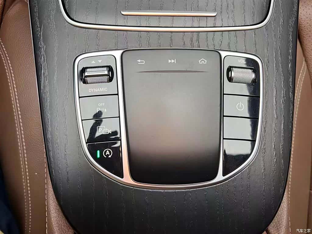 Mercedes-Benz E-Class, 2019 12