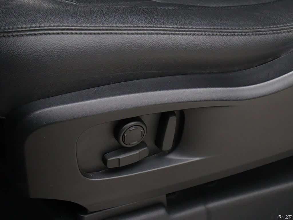 Land Rover Defender, 2022 4