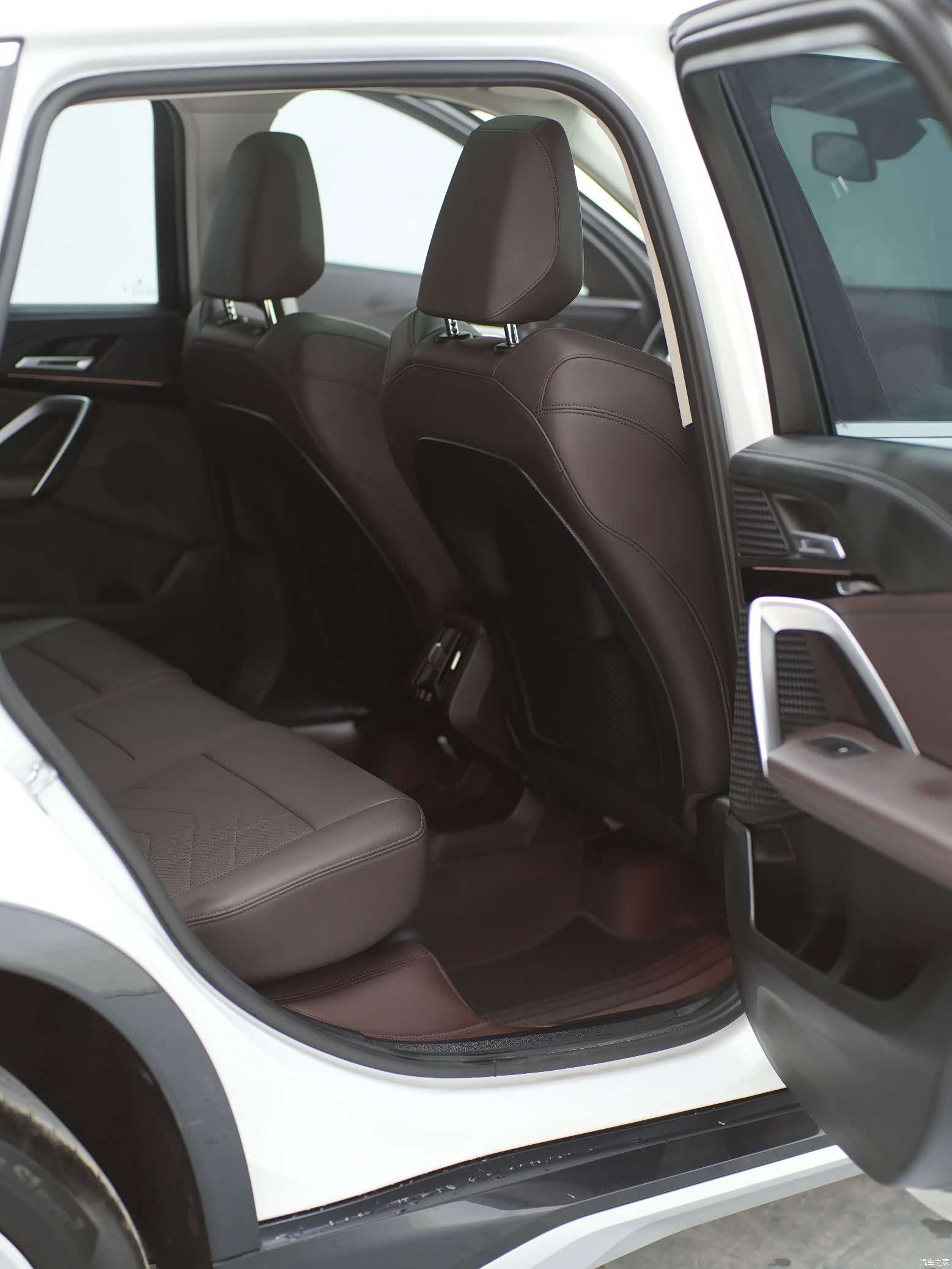 BMW X1, 2023 25