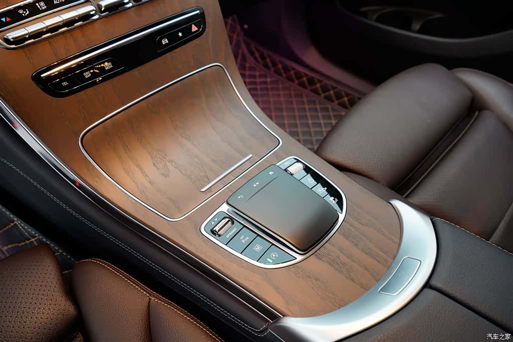 Mercedes-Benz GLC, 2022 24