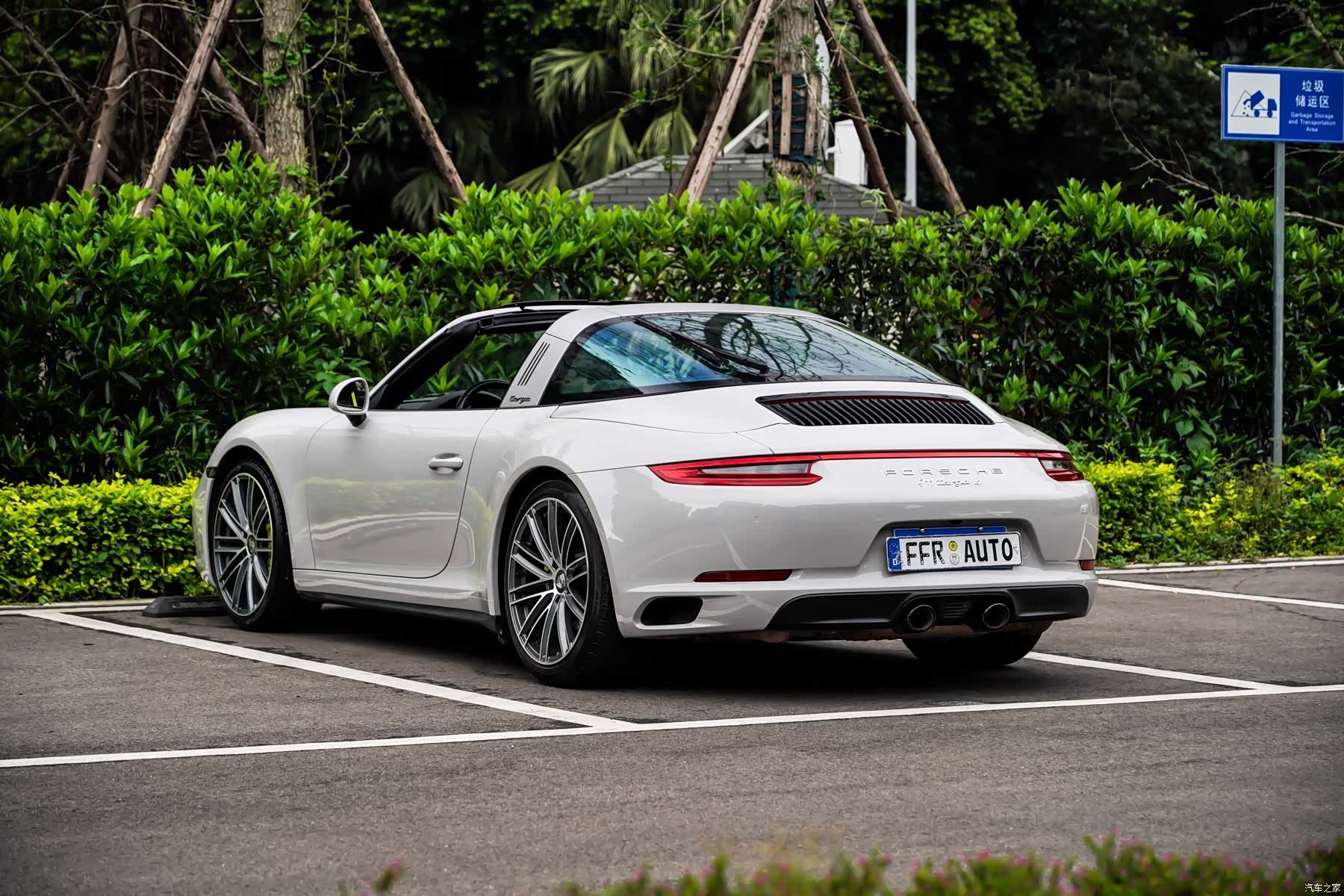 Porsche 911, 2019 14