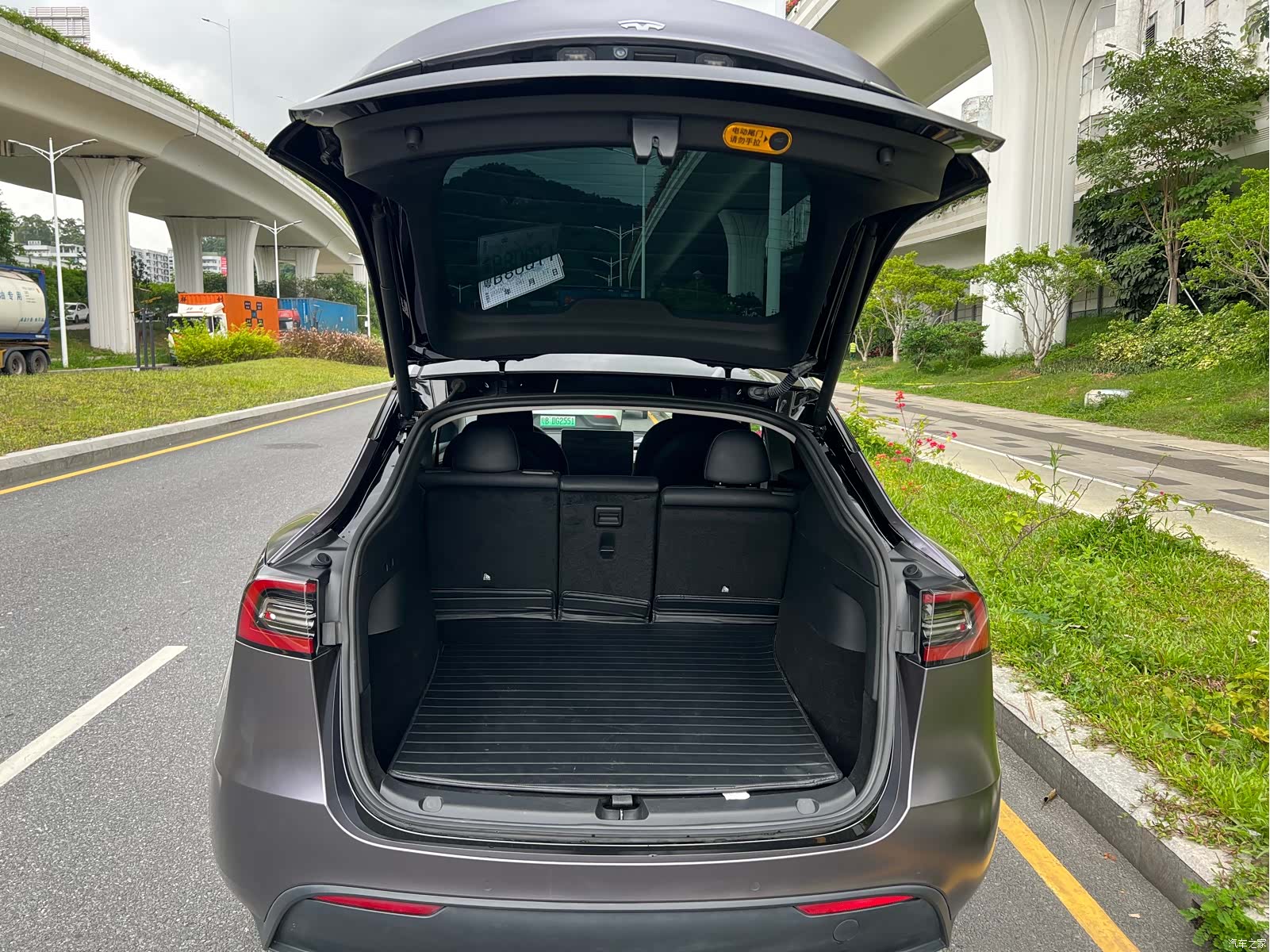 Tesla Model Y, 2022 8