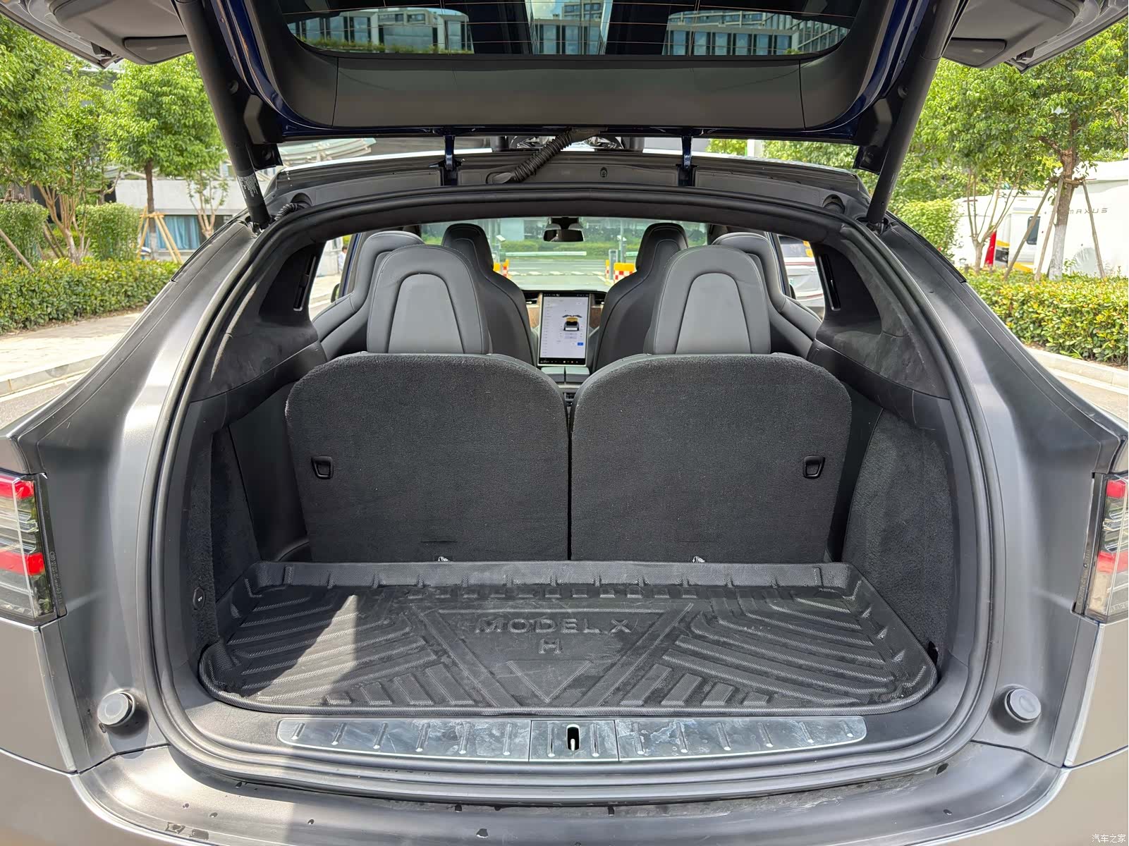 Tesla Model X, 2019 22
