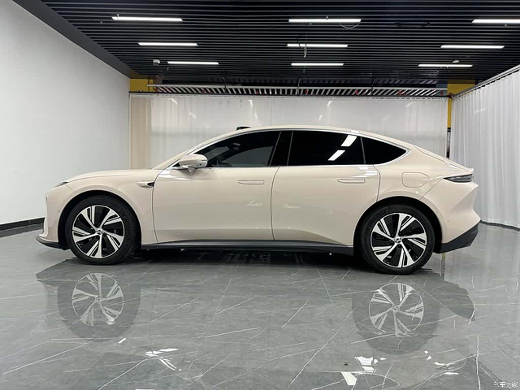 NIO ET5, 2024 3