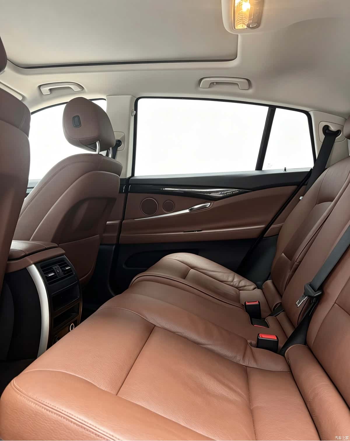 BMW 5 Series, 2016 9