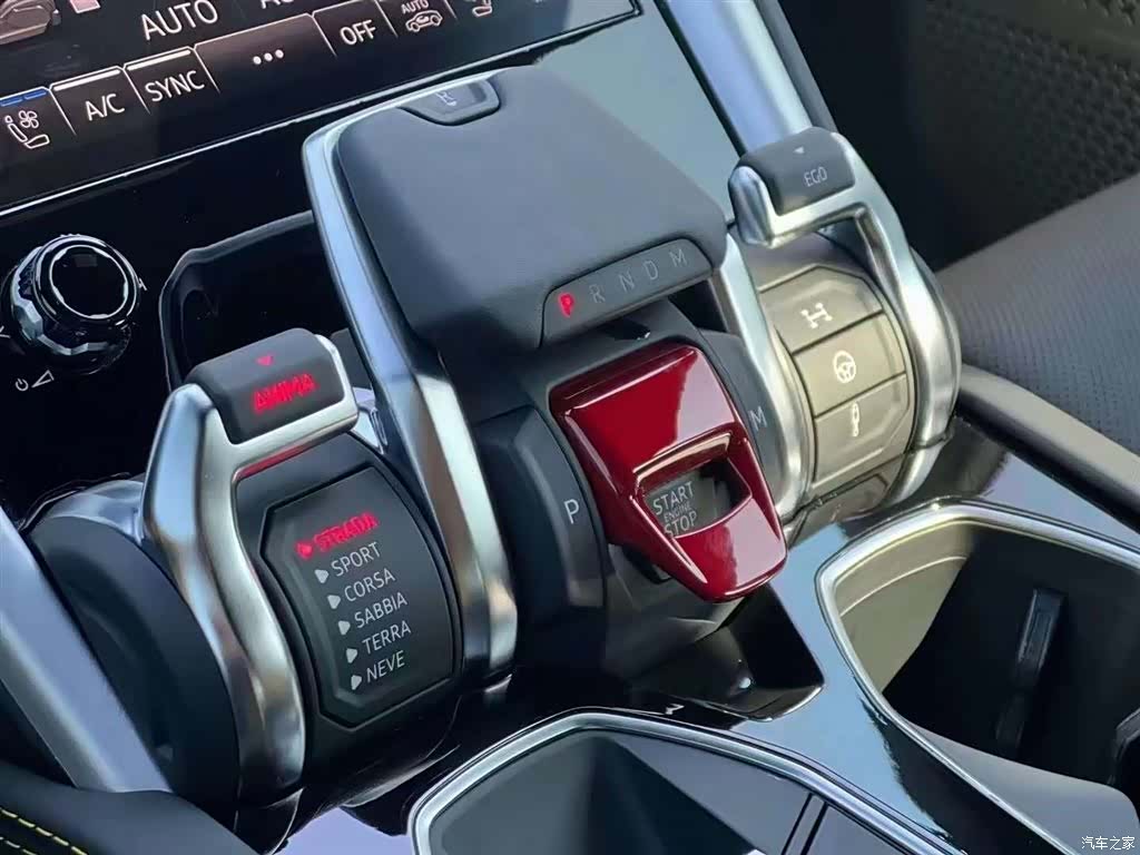 Lamborghini Urus, 2023 7