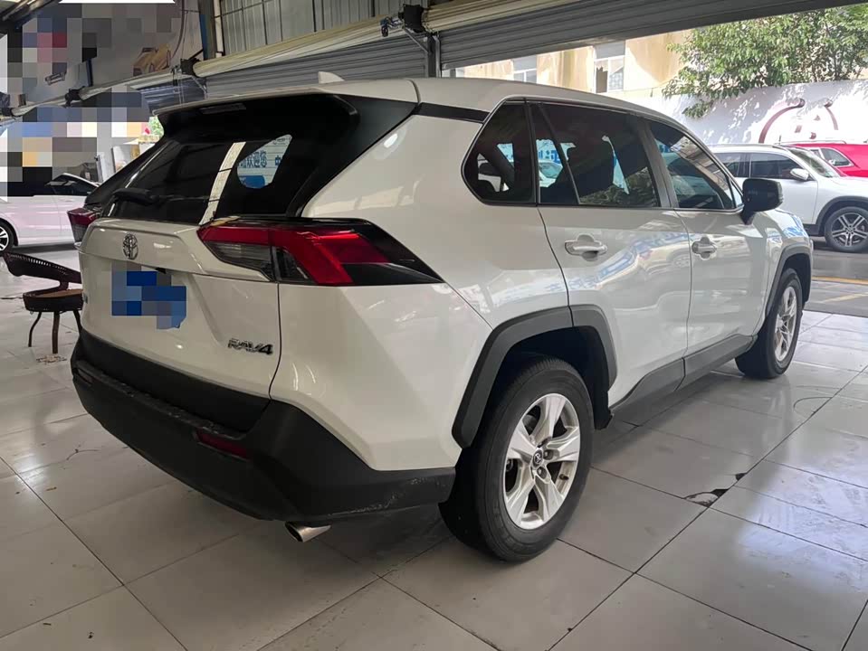 Toyota RAV4 Rongfang