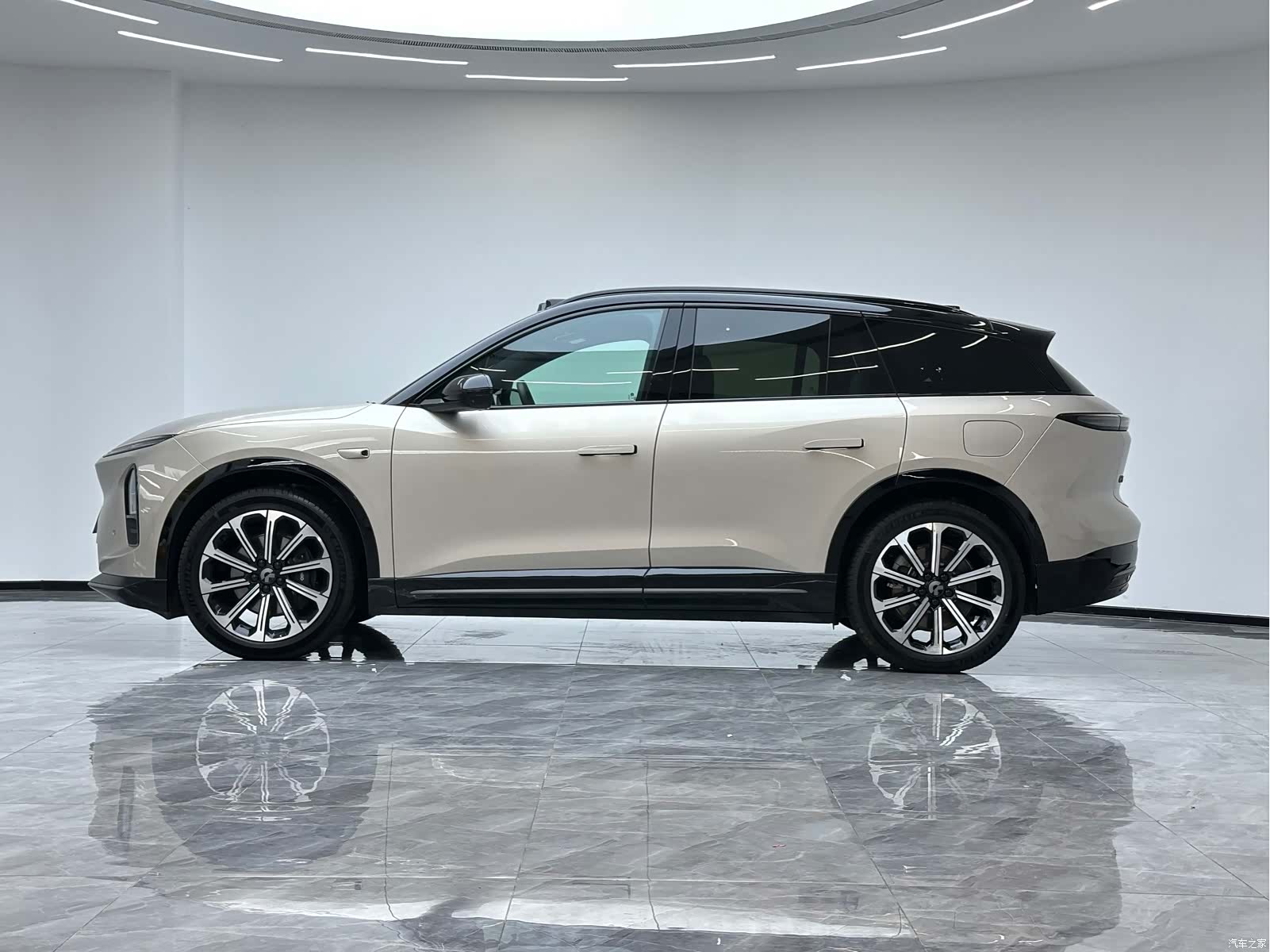 NIO ES6, 2025 7
