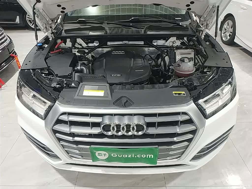 Audi Q5L, 2019 20