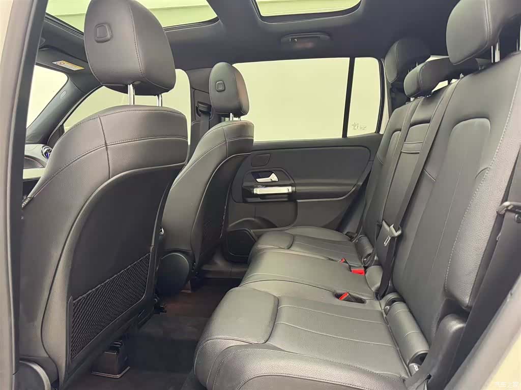 Mercedes-Benz GLB, 2020 11