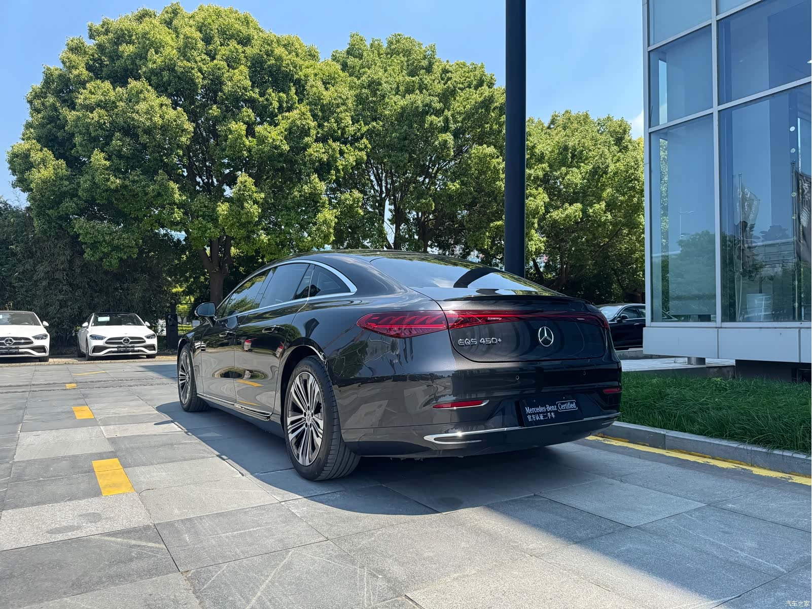 Mercedes-Benz EQS, 2024 17