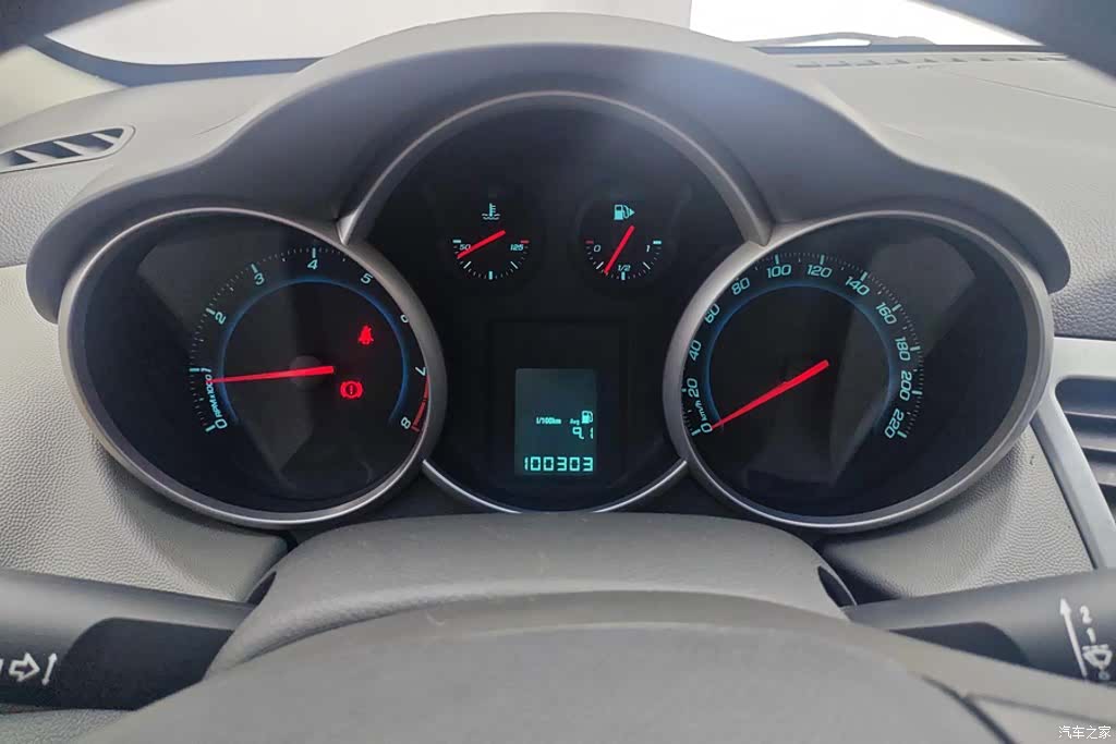 Chevrolet SL, 2011 14