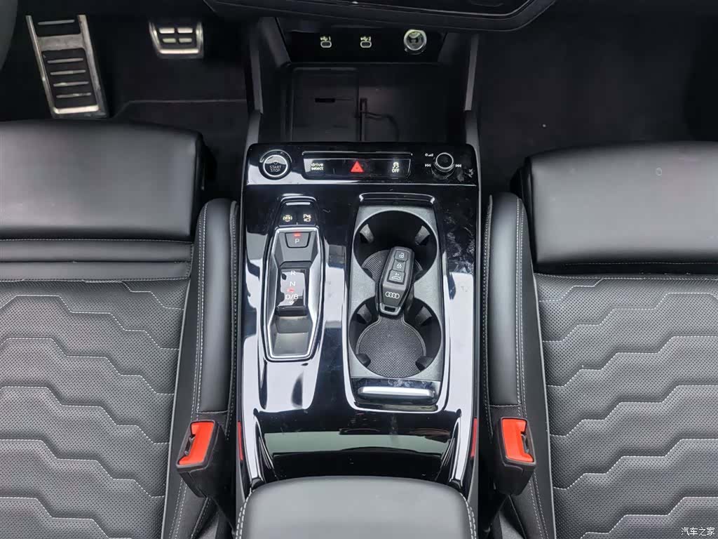 Audi e-tron, 2025 13