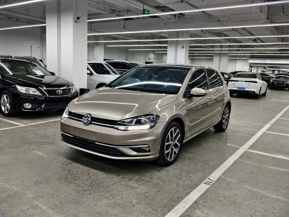 Volkswagen golf