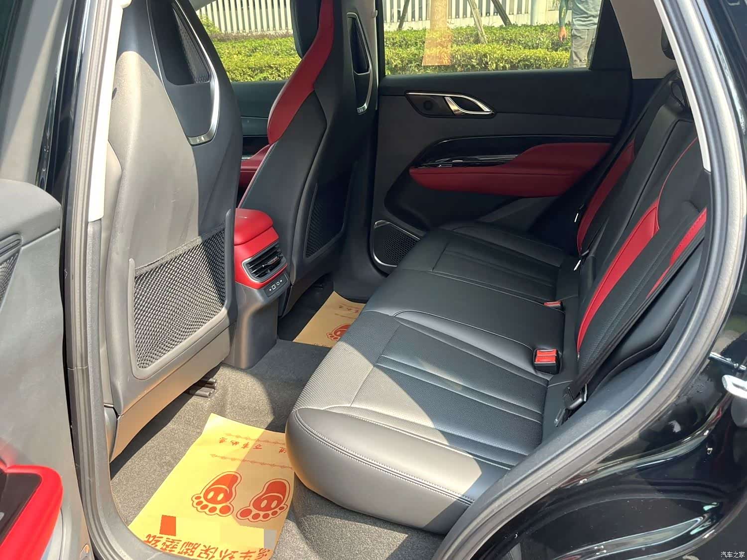 Hongqi HS3, 2025 6