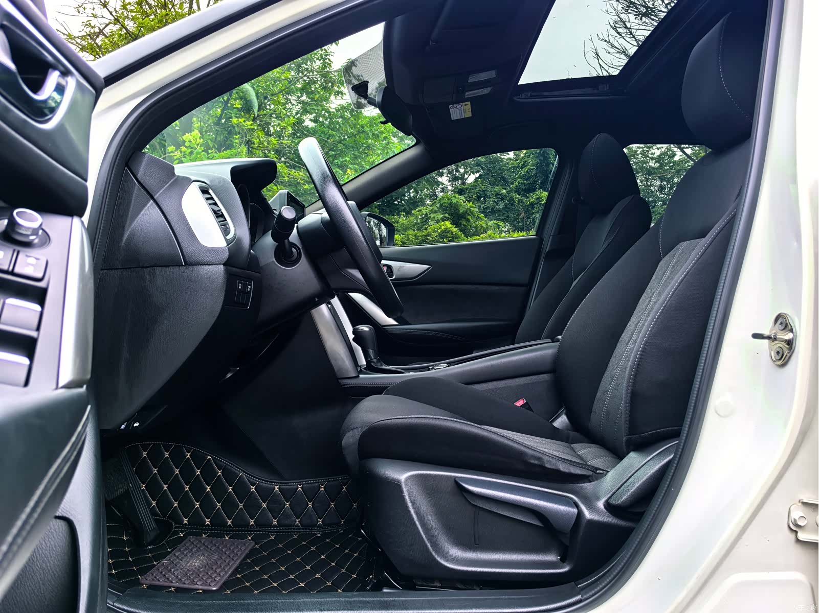 Mazda CX-4, 2018 7