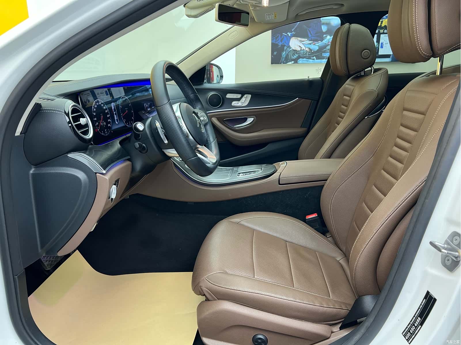 Mercedes-Benz E-Class, 2019 3