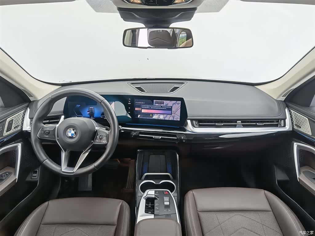 BMW X1, 2024 все фото