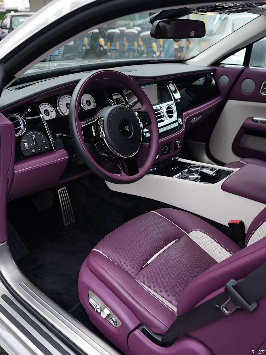 Rolls-Royce Wraith, 2022 11