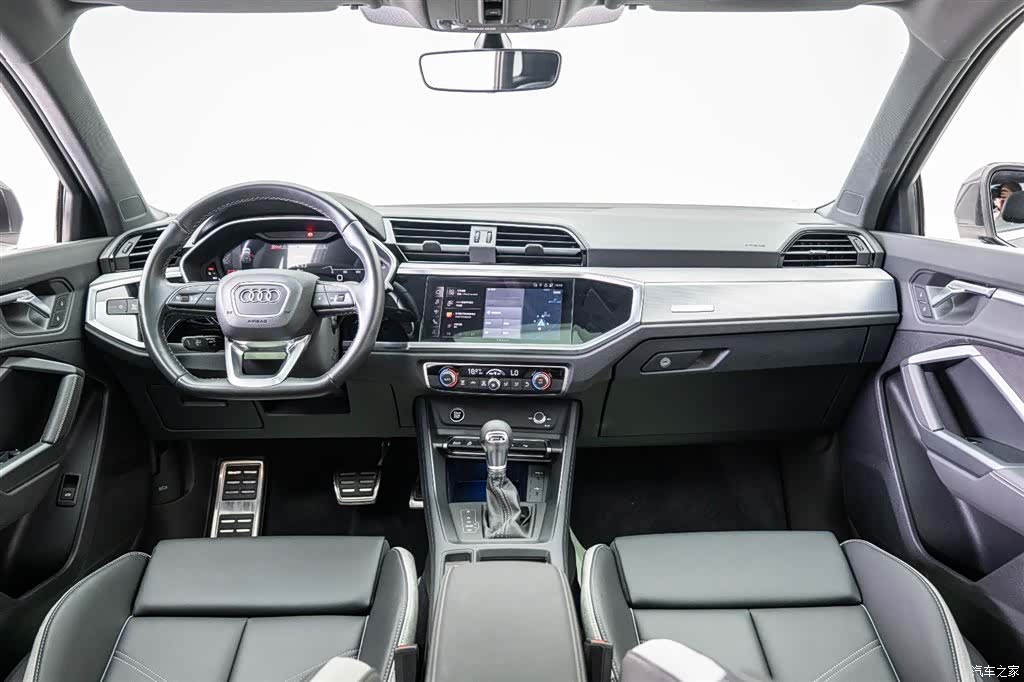 Audi Q3, 2024 6