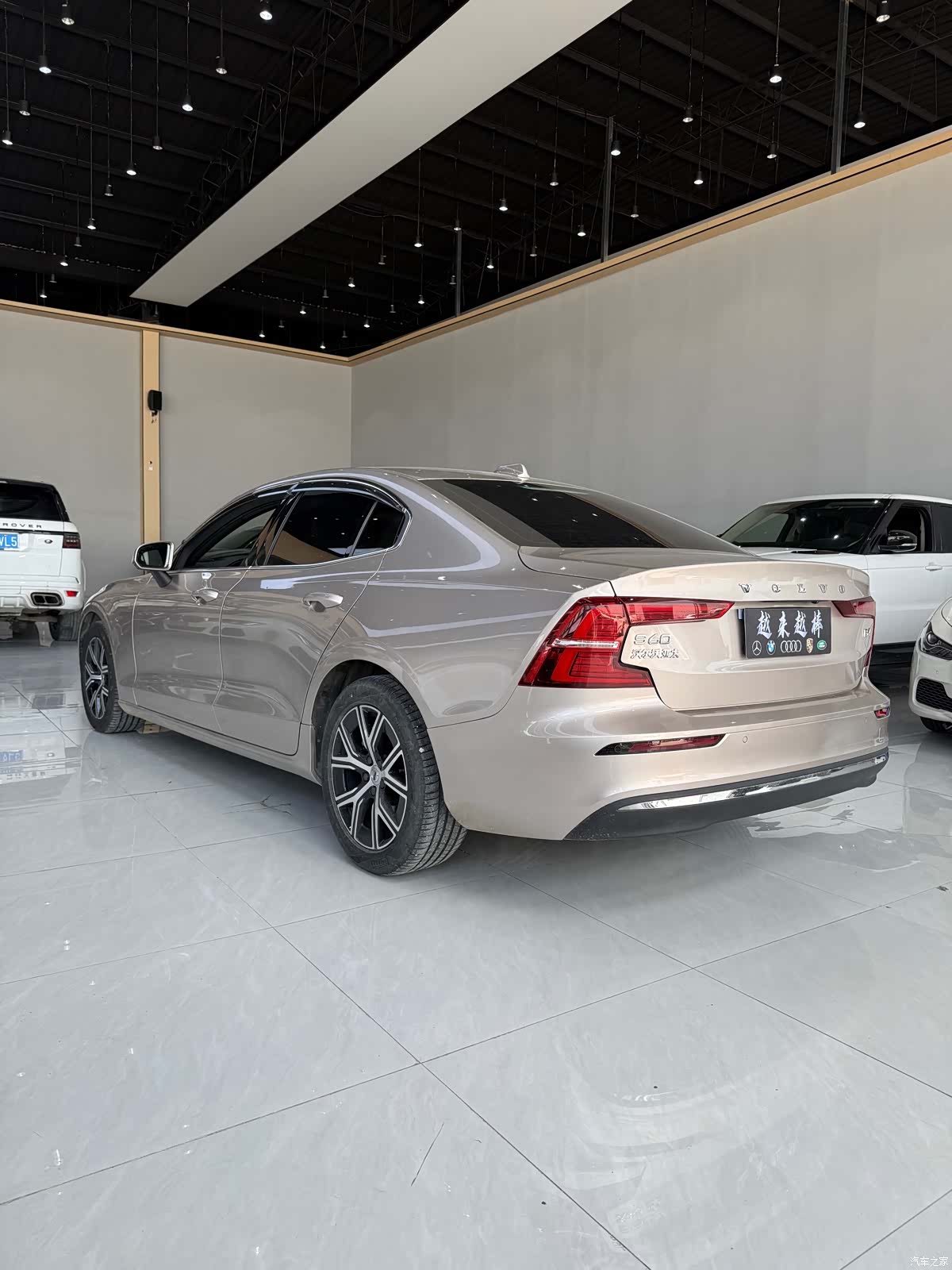 Volvo S60, 2023 10