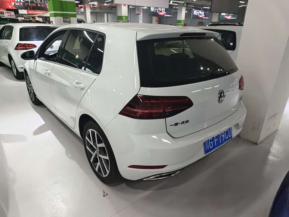 Volkswagen golf