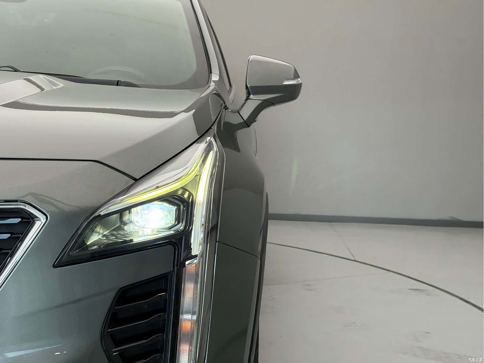 Cadillac XT4, 2019 3