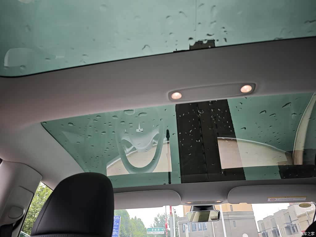 Tesla Model 3, 2023 18