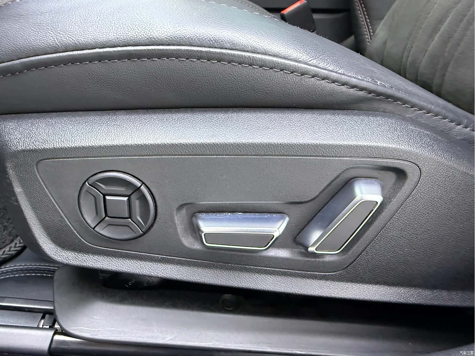 Audi A6L, 2023 13