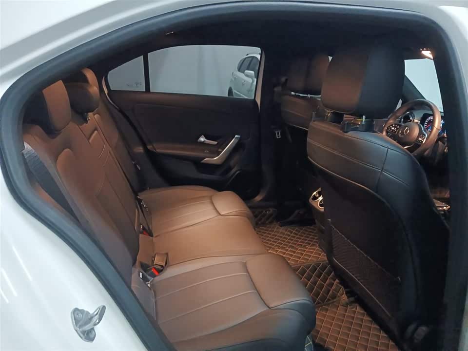 Mercedes-Benz Class A Mercedes-Benz Class A