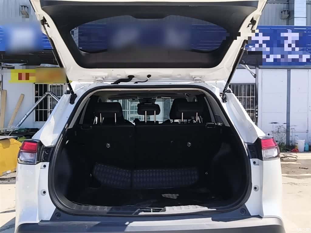 Toyota Frontlander, 2024 19
