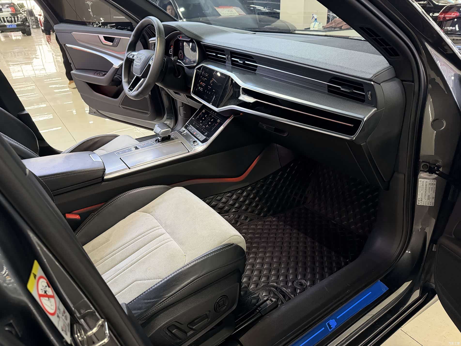 Audi A6L, 2022 11