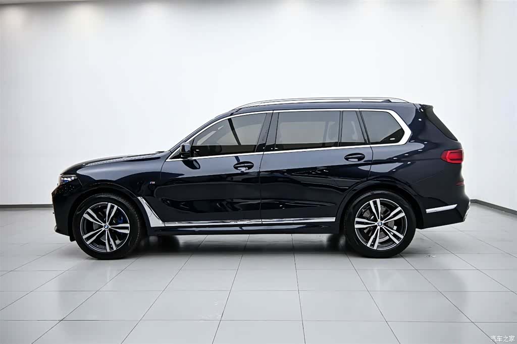 BMW X7, 2022 все фото