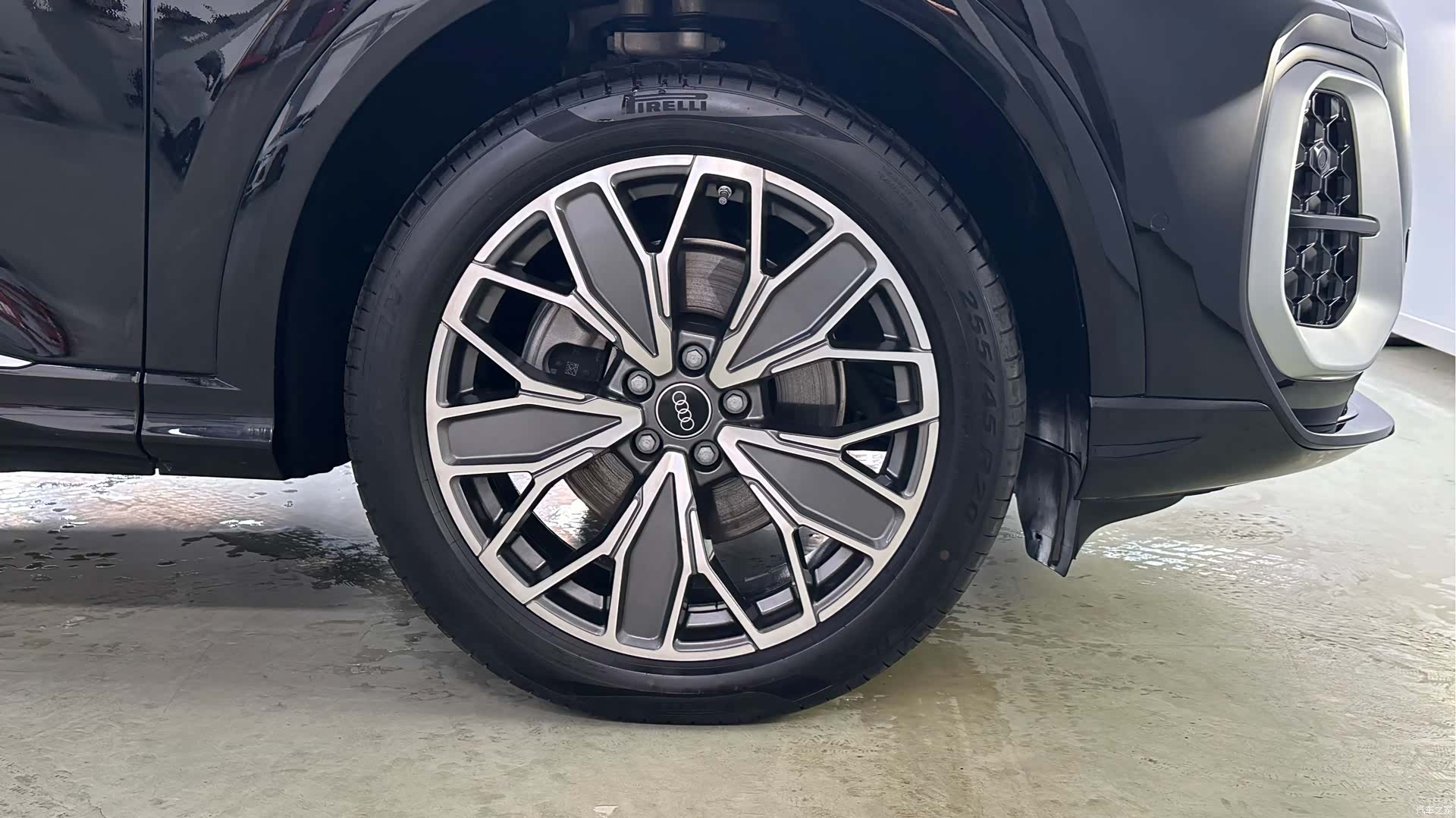 Audi Q5L, 2025 19