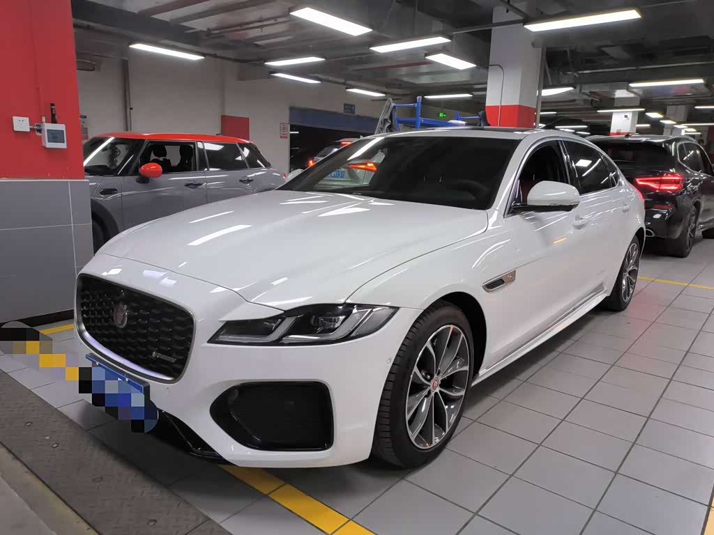Jaguar XFL