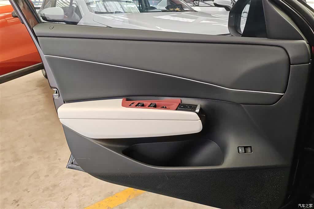 Volkswagen Sagitar, 2025 7