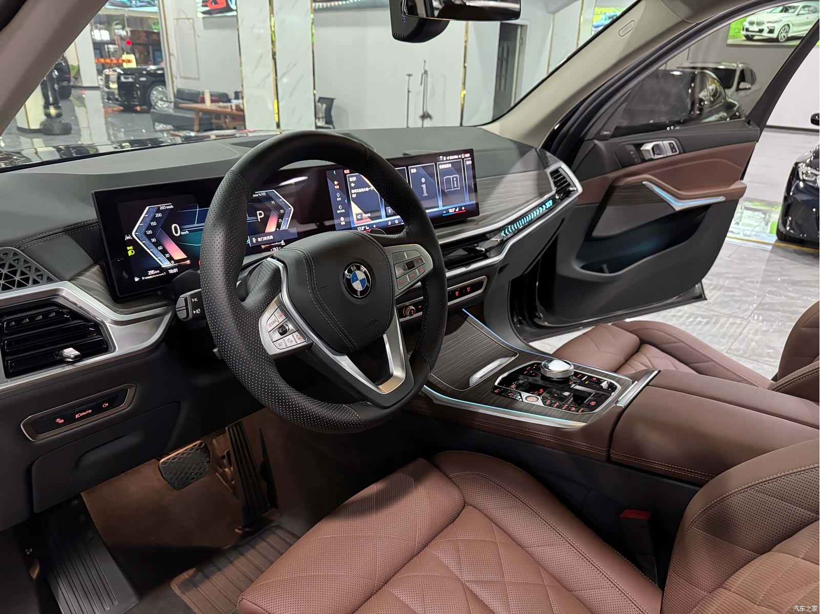 BMW X7, 2024 4