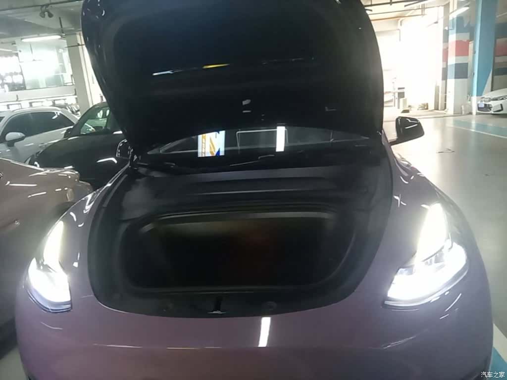Tesla Model Y, 2023 20