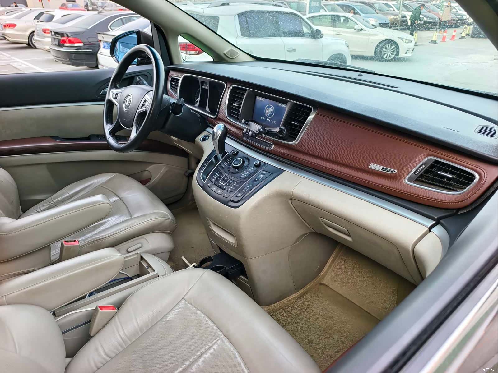 Buick GL8, 2015 18