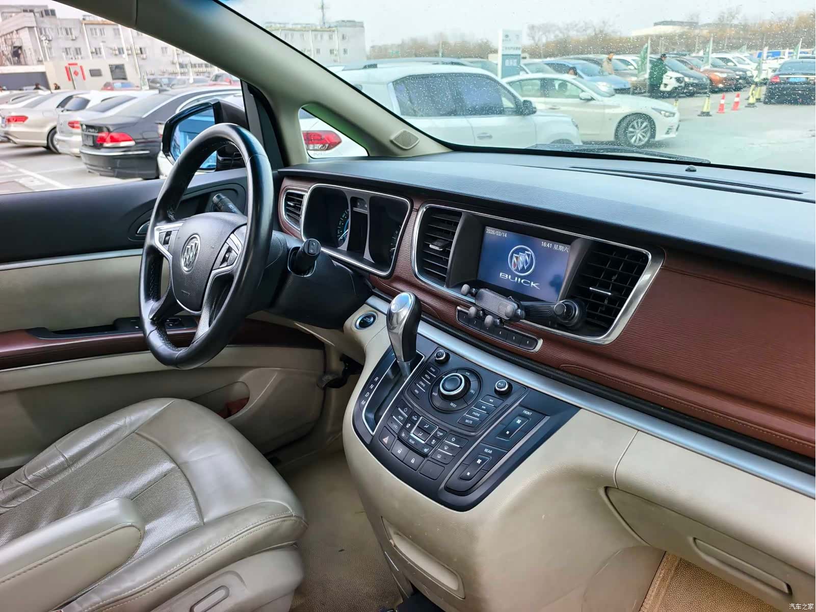 Buick GL8, 2015 17