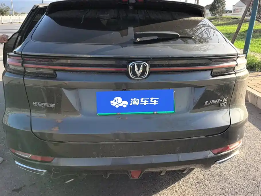 Changan UNI-K Smart iDD
