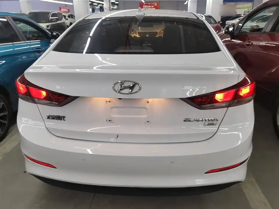 Hyundai Lead