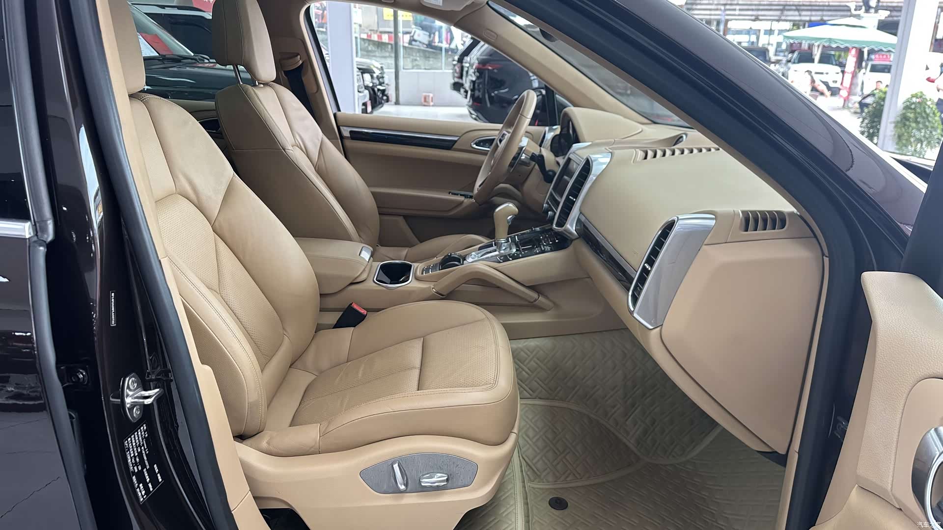 Porsche Cayenne, 2015 23