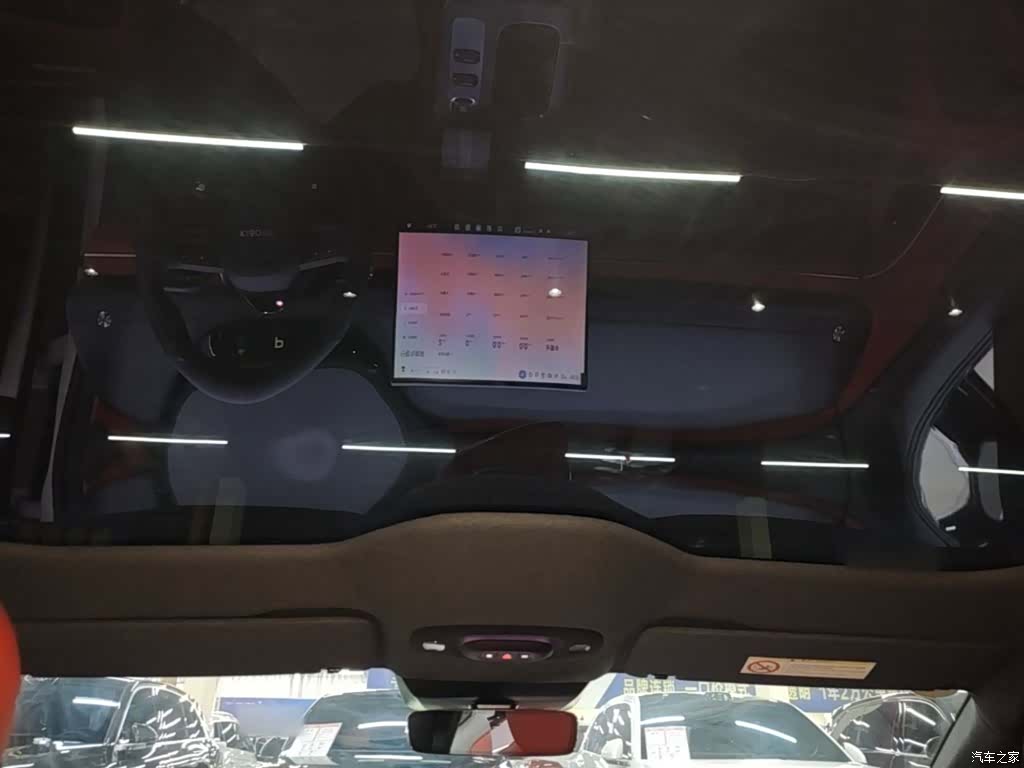 Xiaomi SU7, 2025 18