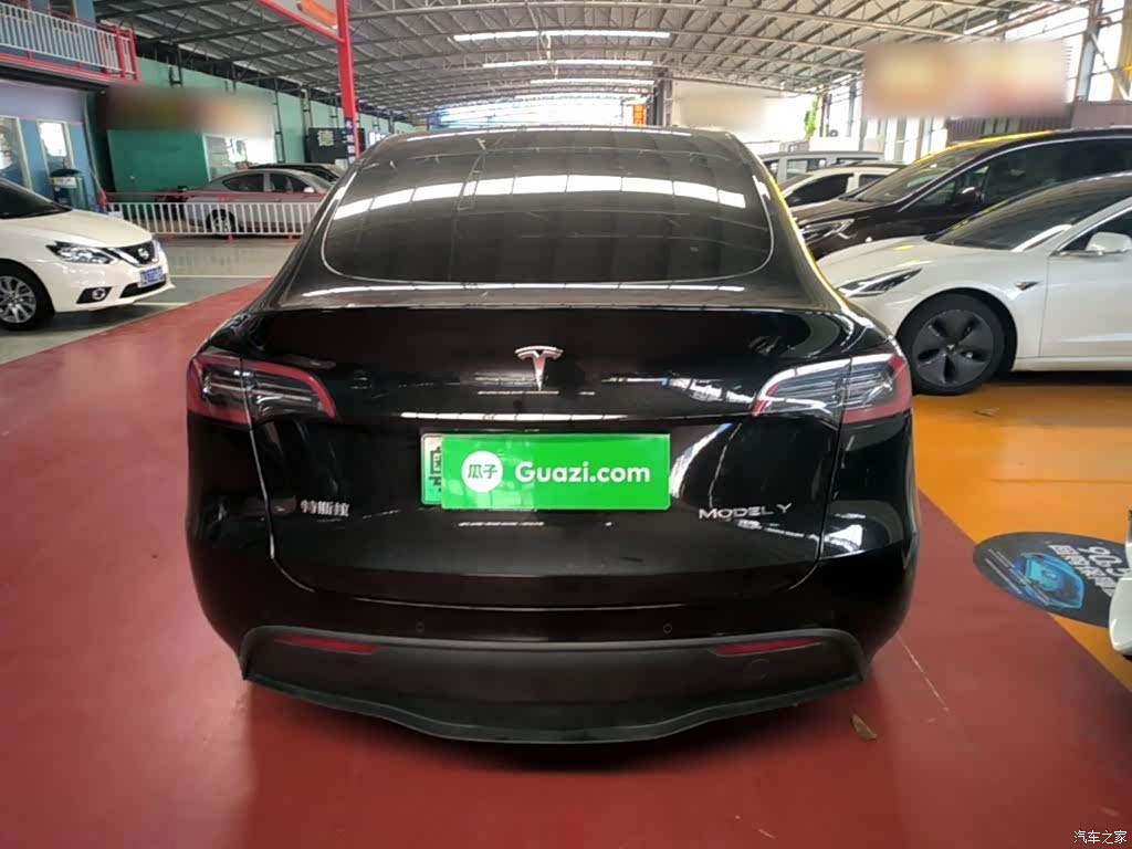 Tesla Model Y, 2023 6