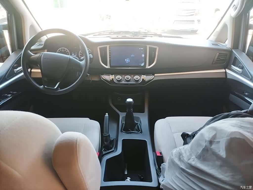 DongFeng M5L, 2025 10