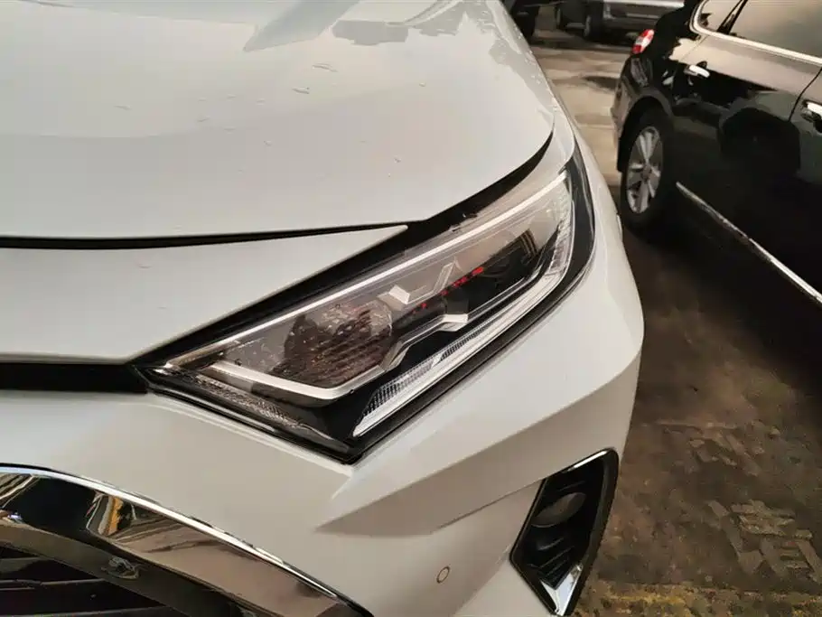 Toyota RAV4 Rongfang