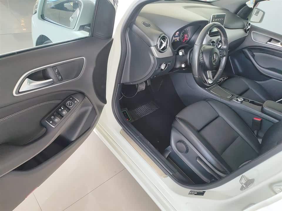 Mercedes-Benz Class B